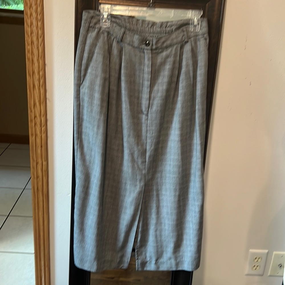 Pleated skirt size 12
